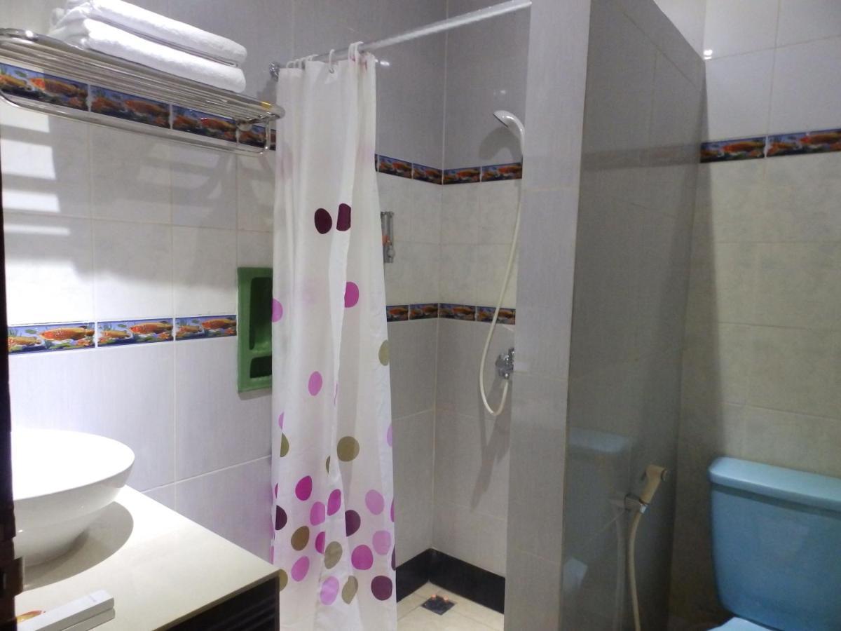Bahari Family Hotel Bitung Kültér fotó