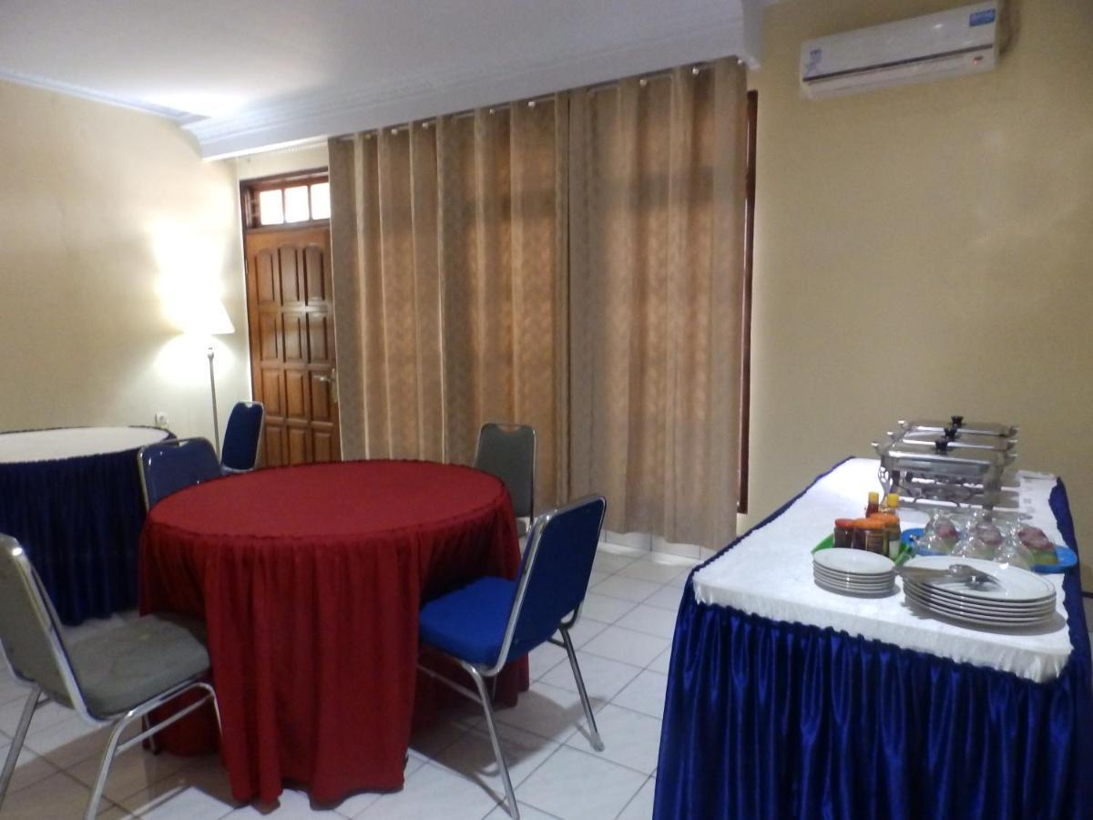 Bahari Family Hotel Bitung Kültér fotó