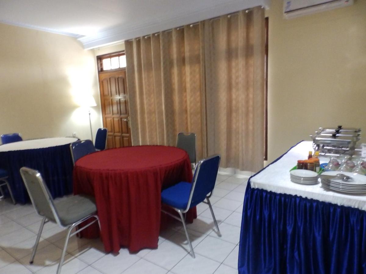 Bahari Family Hotel Bitung Kültér fotó