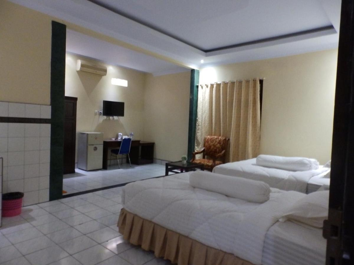 Bahari Family Hotel Bitung Kültér fotó