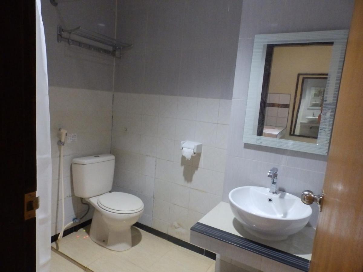 Bahari Family Hotel Bitung Kültér fotó