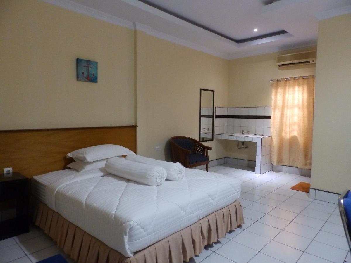 Bahari Family Hotel Bitung Kültér fotó